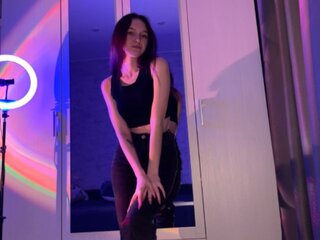 LilouVesper cam shows