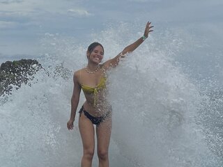 RachelTylor shows pics
