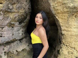 YllanaHard jasmine jasminlive